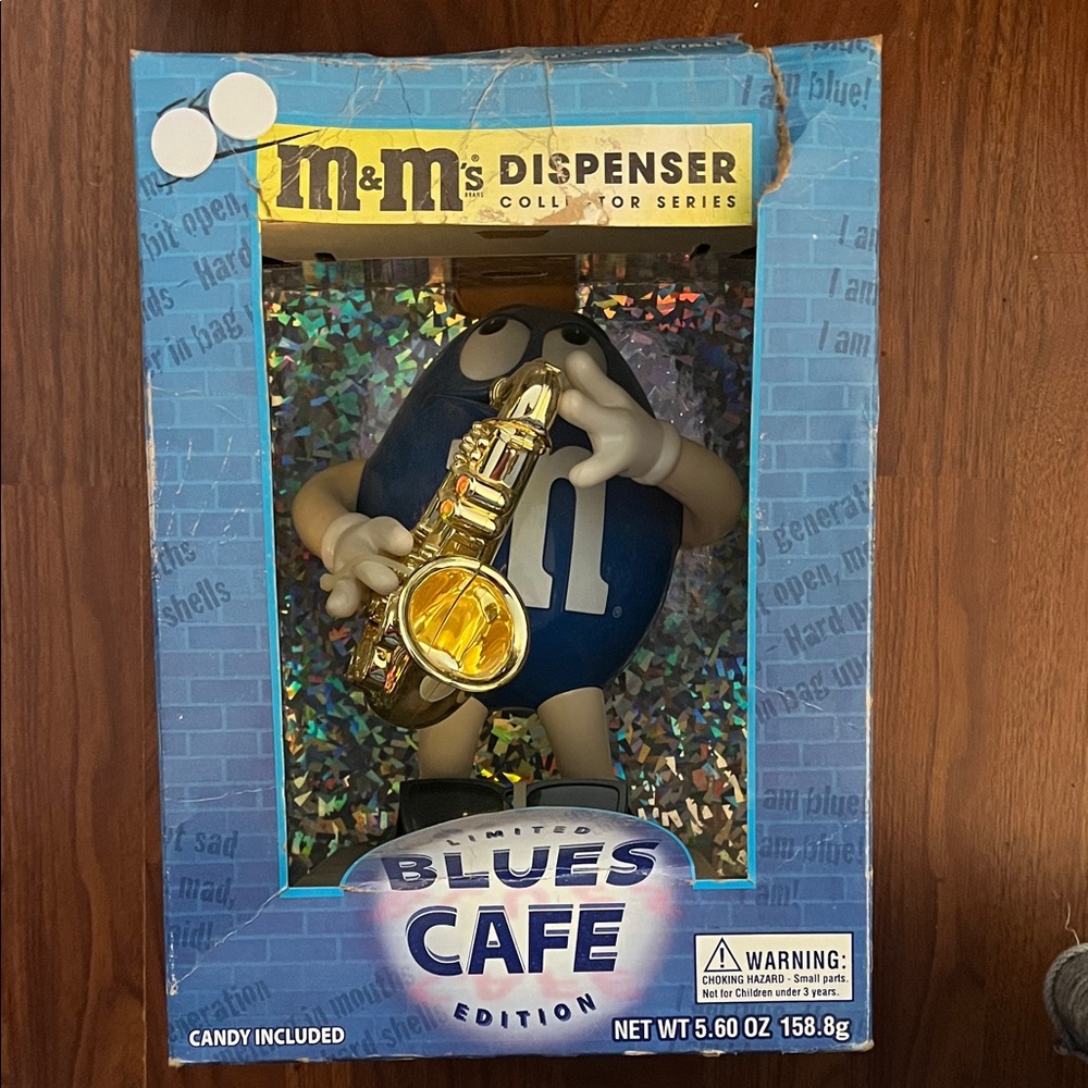 M&M'S Blues Cafe Edition with Gold Saxophone